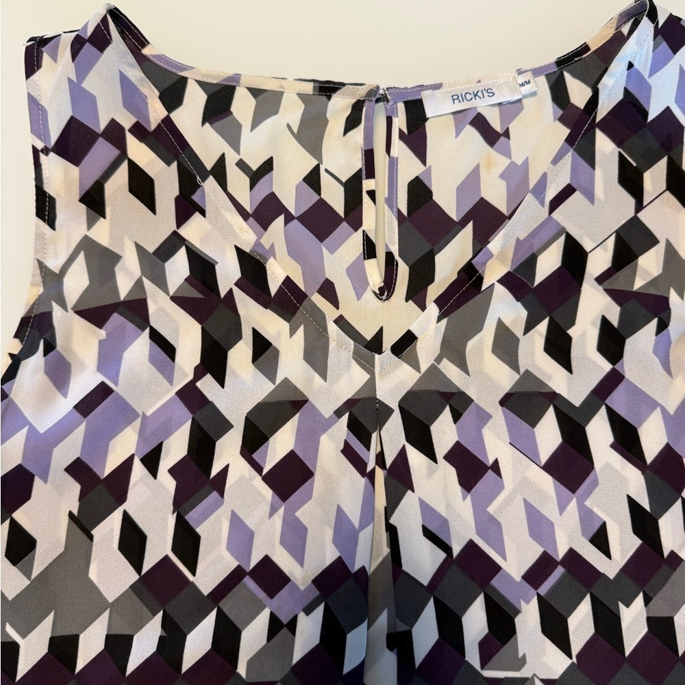 Ricki's Patterned Sleeveless Tank in Purple and Black - Picture 2 of 6